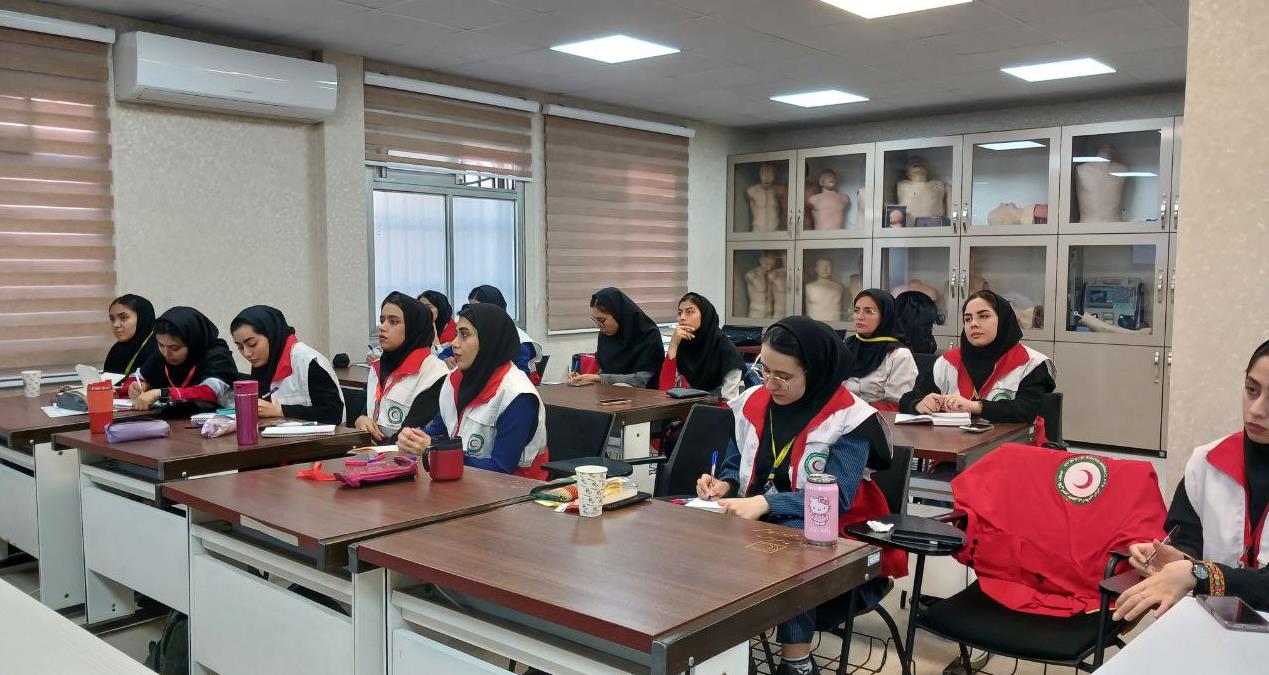 گزارش هفته اول دورهی تک پودمان کمکهای اولیه تیم واکنش سریع بانوان هلال احمر