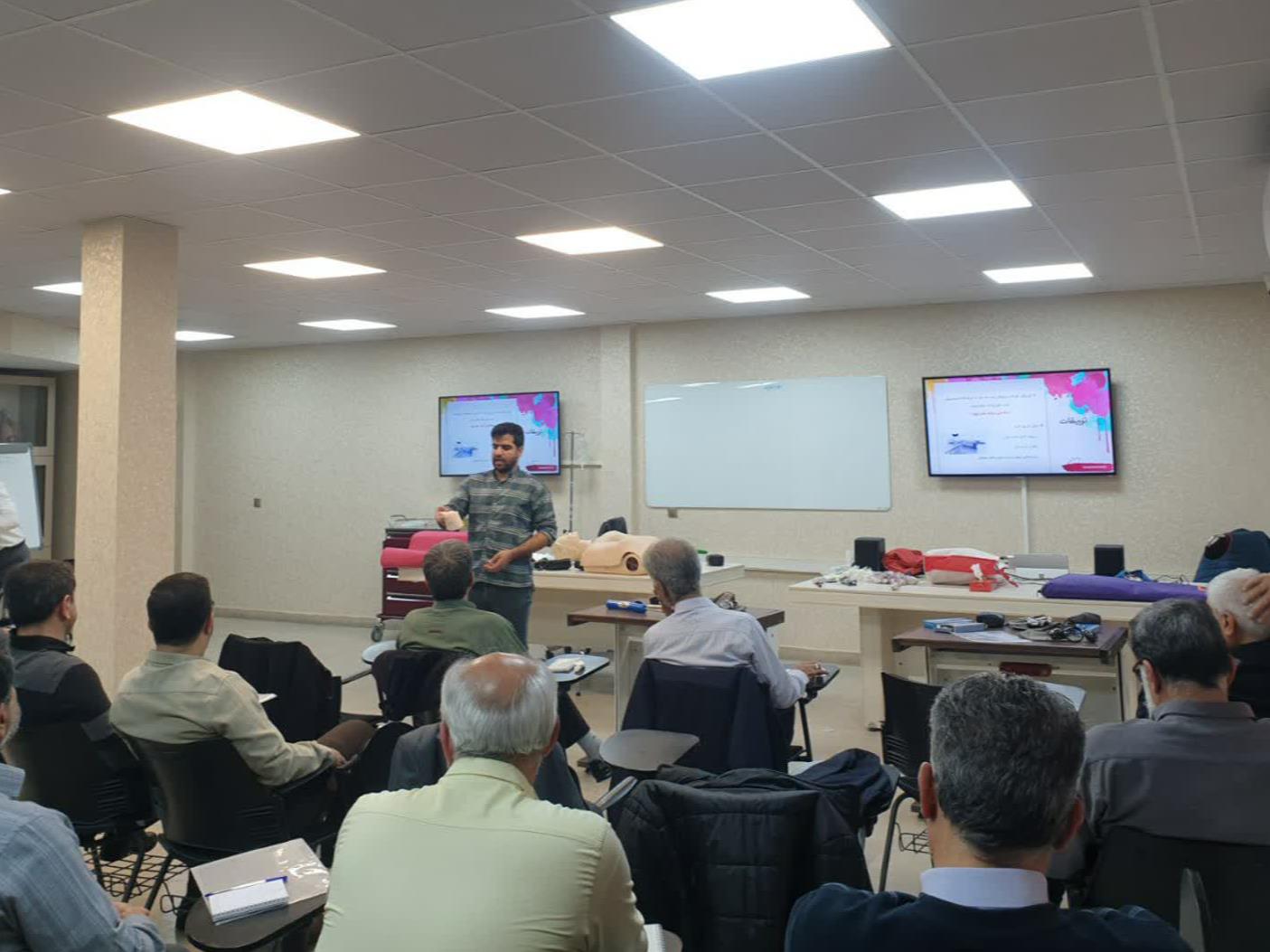 برگزاری دوره آموزشی فوریت های پزشکی درشرایط اضطرار در موسسه هلال ایران