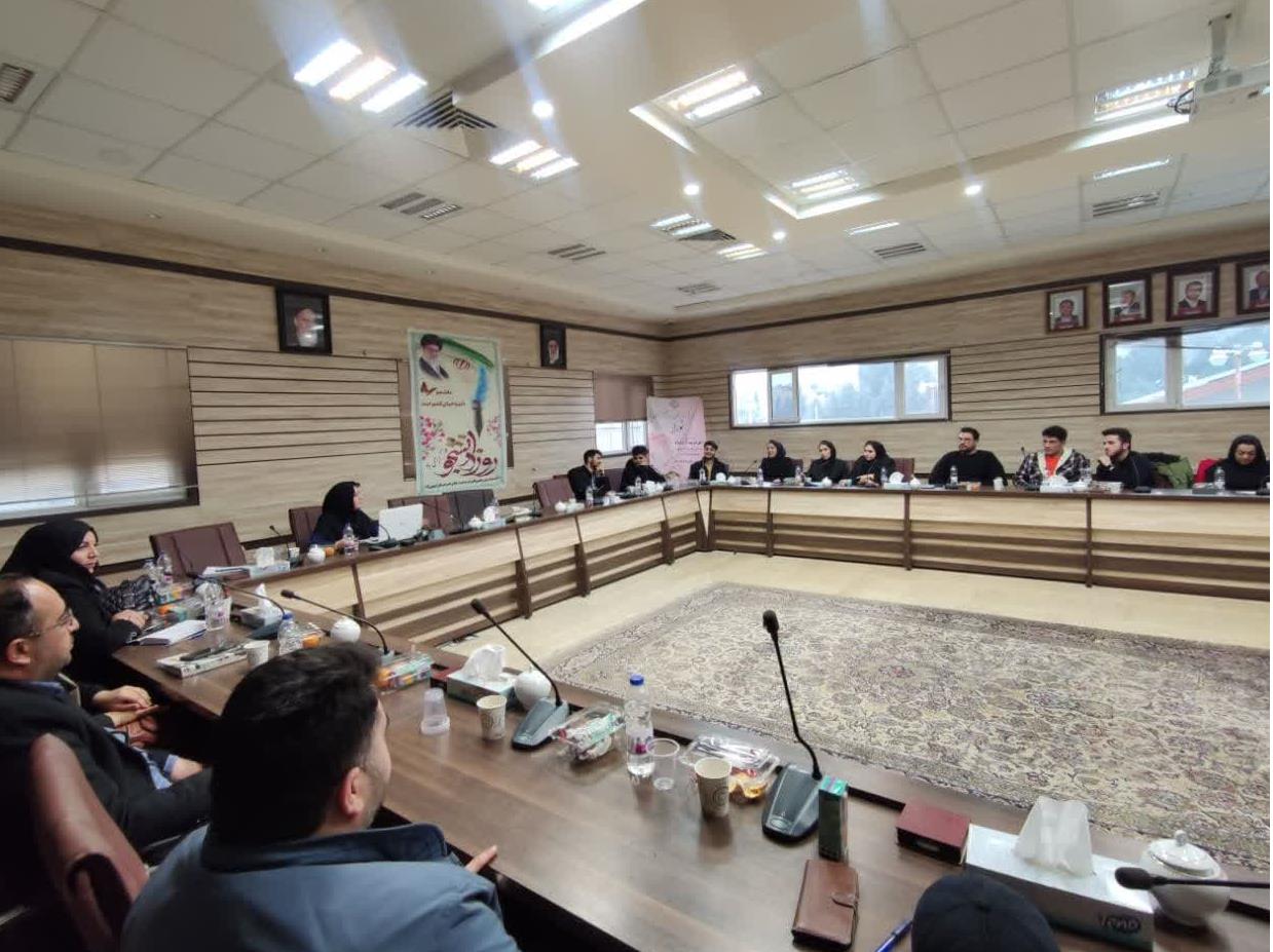 دوره آموزشی کوتاه مدت مهارت های زندگی در مرکز علمیکاربردی هلال احمر استان قزوین