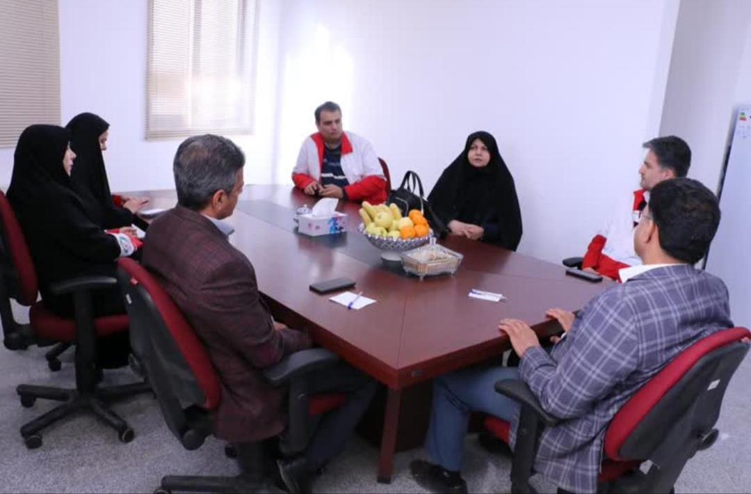 برگزاری جلسه رئیس موسسه هلال ایران در مرکز آموزشی علمیکاربردی هلال احمر استان یزد