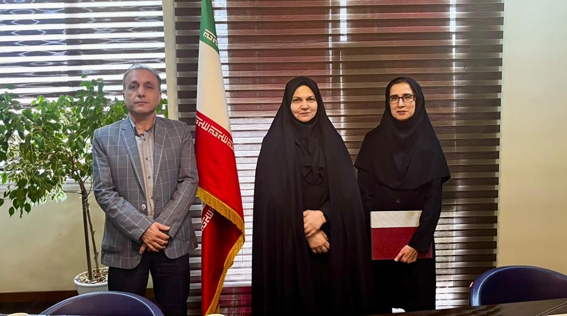 انتصاب سرکار خانم آذر بهنامی خامنه به عنوان عامل ذیحساب مؤسسه آموزش عالی علمی ـ کاربردی هلال ایران