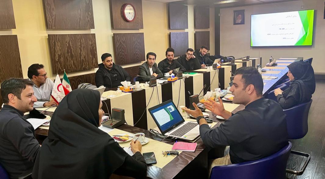 برگزاری جلسه بررسی پیشرفت طرح «سربازان نخبه» در مؤسسه آموزش عالی علمی–کاربردی هلال ایران